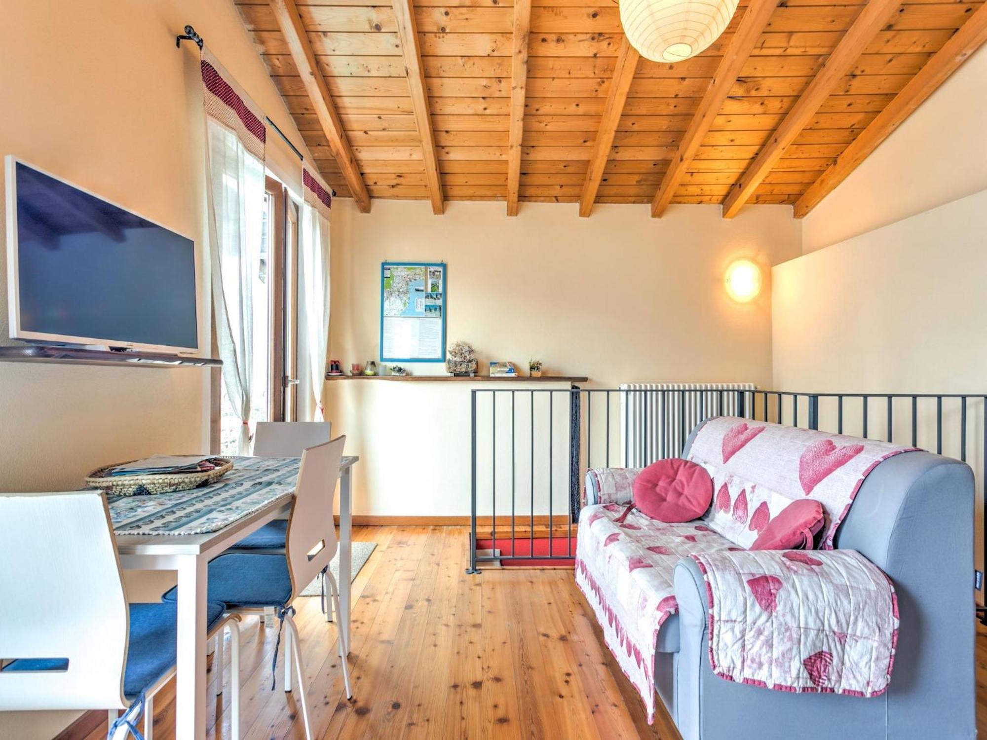 Wonderful Flat With Swimming Pool Lift And Garden Apartment Граведона Екстериор снимка