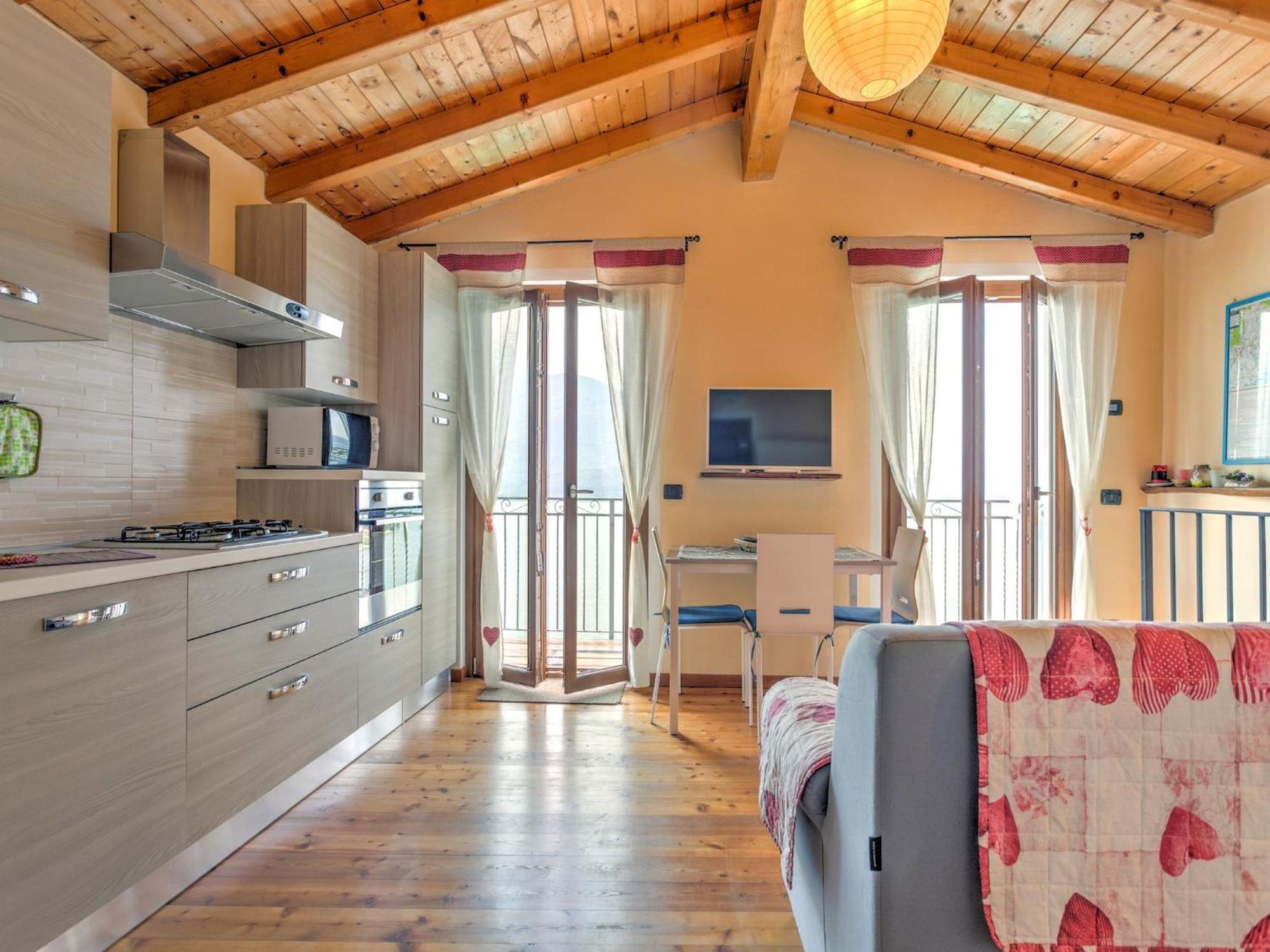 Wonderful Flat With Swimming Pool Lift And Garden Apartment Граведона Екстериор снимка