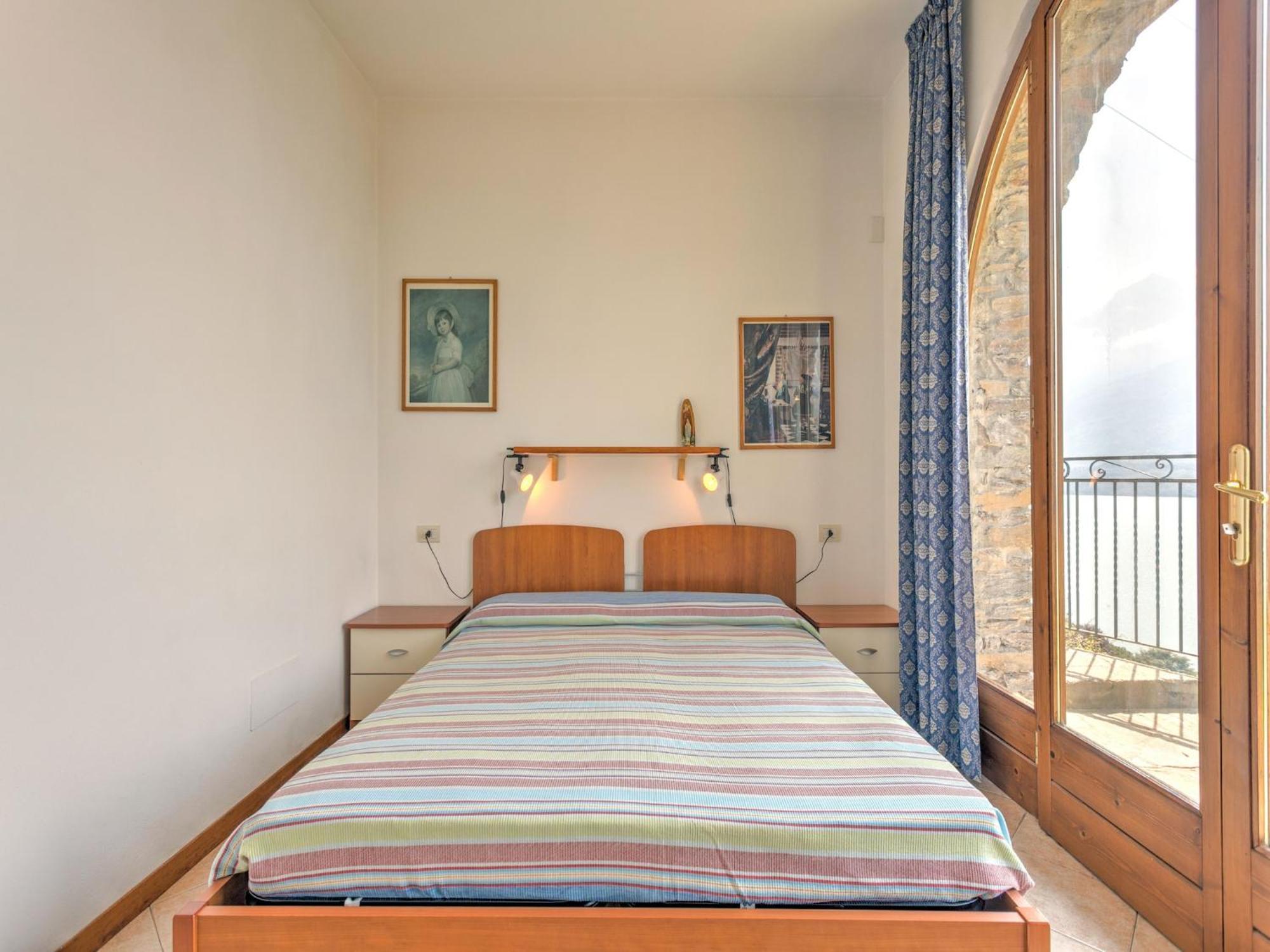 Wonderful Flat With Swimming Pool Lift And Garden Apartment Граведона Екстериор снимка