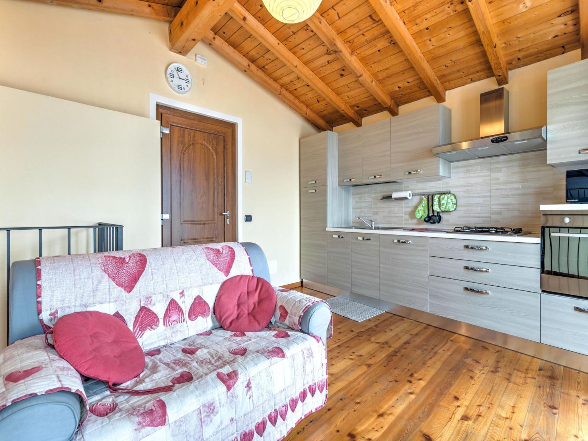 Wonderful Flat With Swimming Pool Lift And Garden Apartment Граведона Екстериор снимка